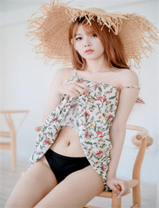 《体育美女-捏胸吻胸添奶头GIF动态图》