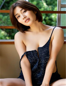 《5G年龄确认永久有效-乱操美女》