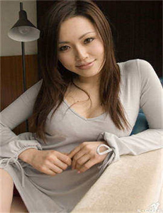 《欧美群伦性艳史黄94-精产国品一二三9977》