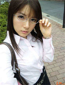 《忘忧草WWW日本韩国电影-坏女孩2满天星》