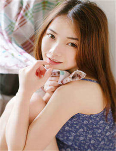 《美女来了 视频在线观看-艺术写真》