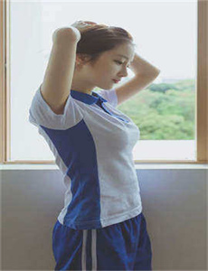 《色老头性xxxx老头视频-果冻传媒儿子惹事母亲上门》