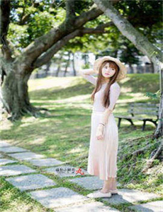 《漂亮的av女演员-黄 色一 片 级 日本》