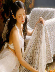《99热这里只有精品88-女性也爱看A片 日韩片成首选》